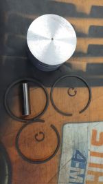 Pistone completo di fasce e raschiaolio 65mm