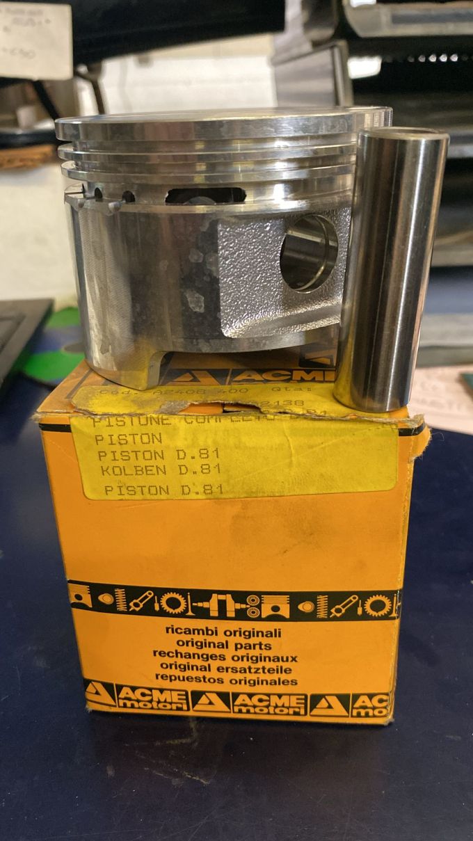 Pistone+Spinotto per motore Acme diametro 81 mm