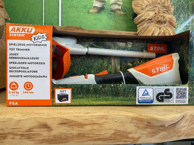 Decespugliatore FSA a batteria giocattolo Stihl